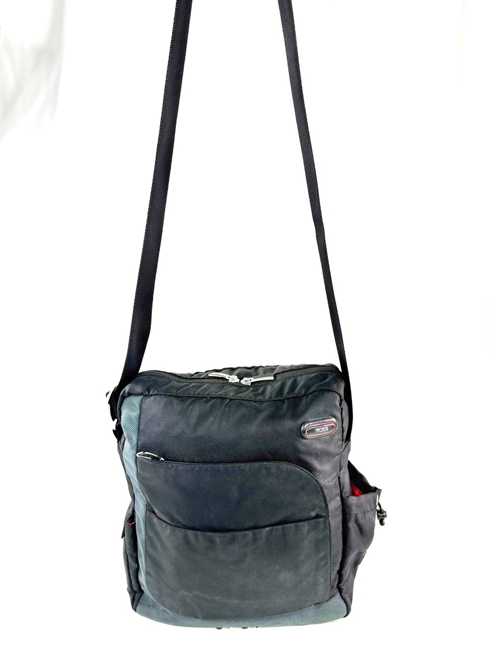Tumi T-Tech Black Gray Ballistic Nylon Messenger Bag Business Travel Tech